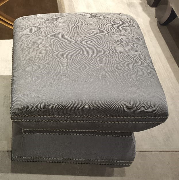 Bey.OT-04 Pouf-Gray